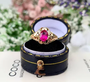 Vintage 14ct Yellow Gold Ornate Art Nouveau Style Vibrant Pink Ruby Solitaire Ring / Size M or 6.5