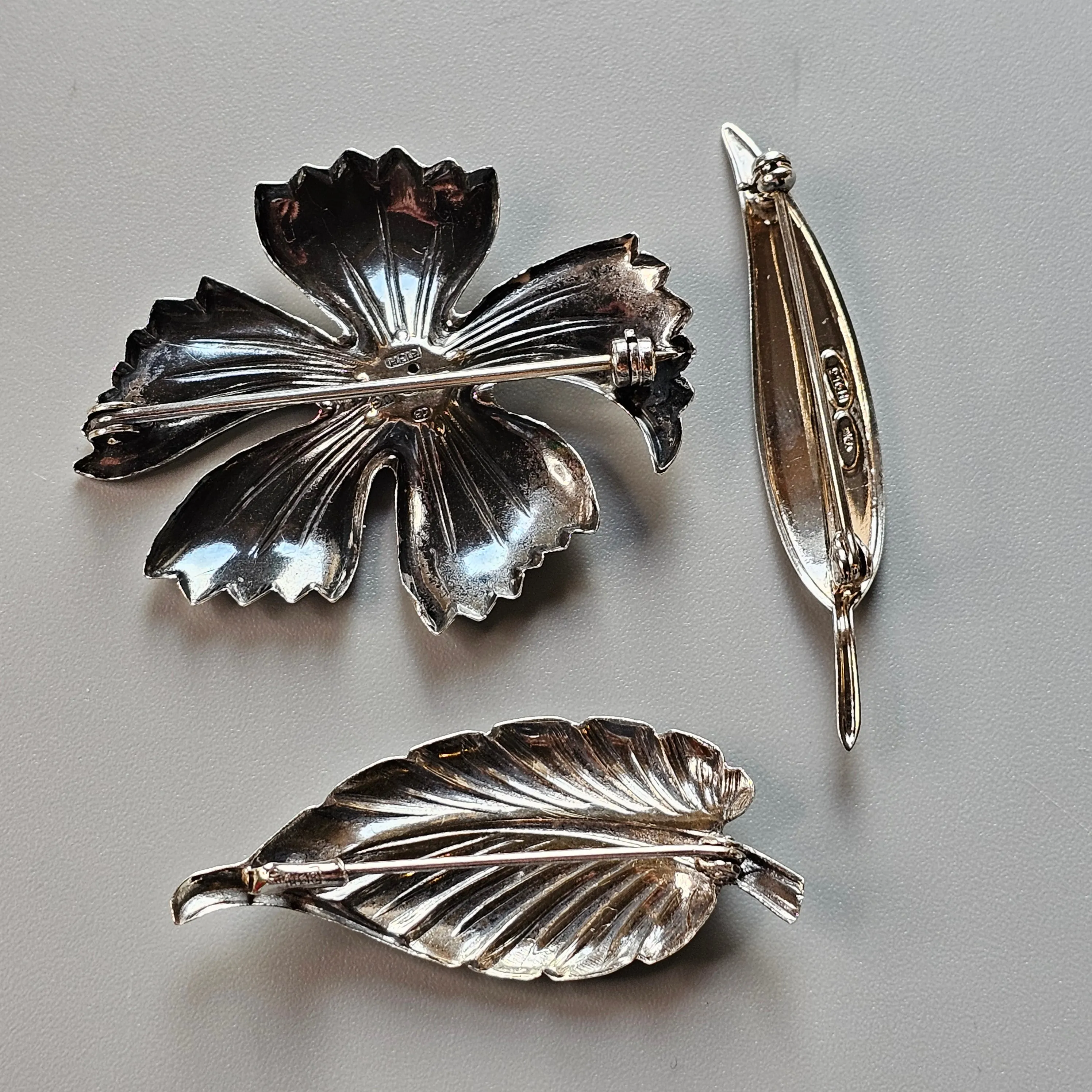Vintage Silver Brooch Collection - Modernist & Floral Designs