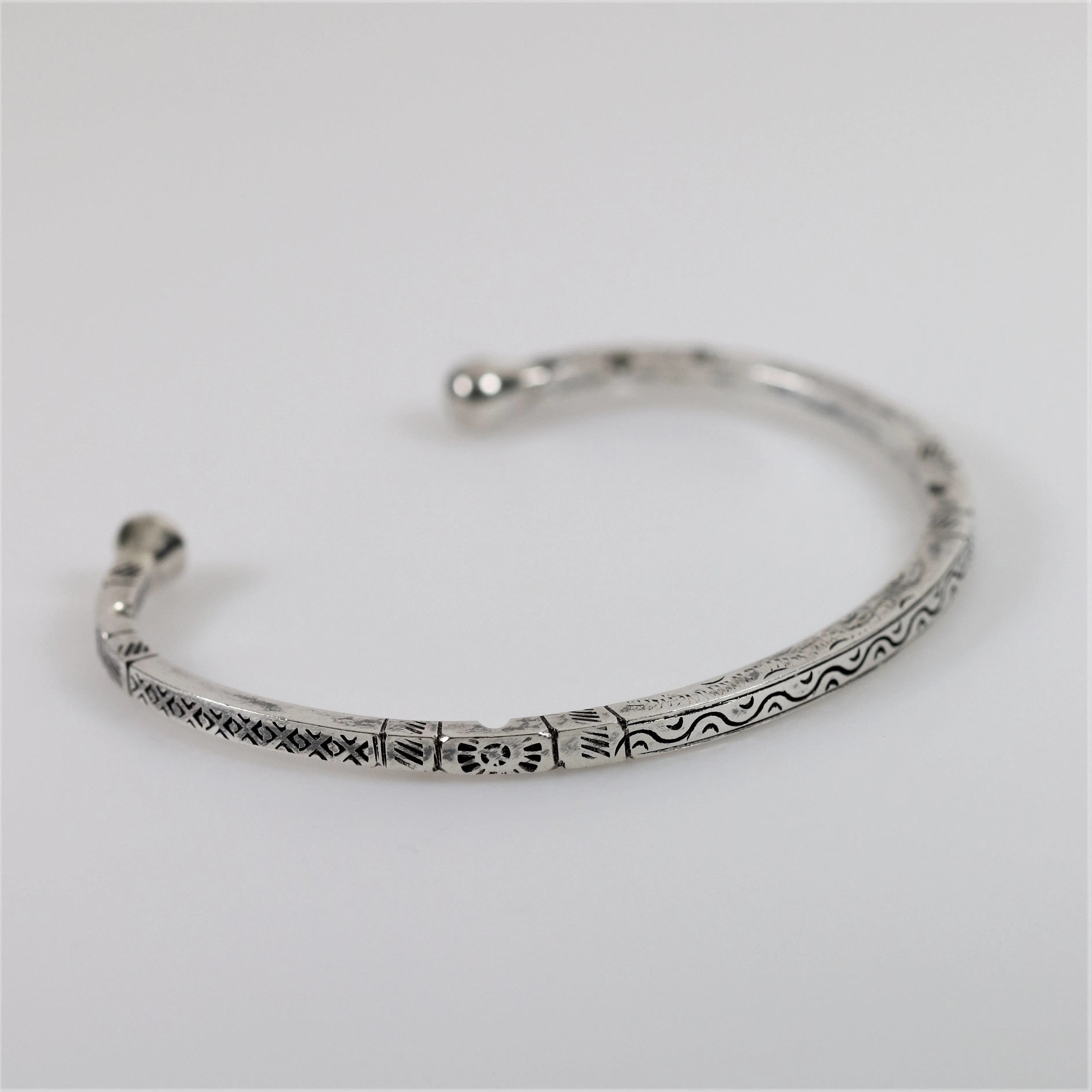 Vintage Silver Jewelry | Solid Detailed Etched Cuff Bracelet