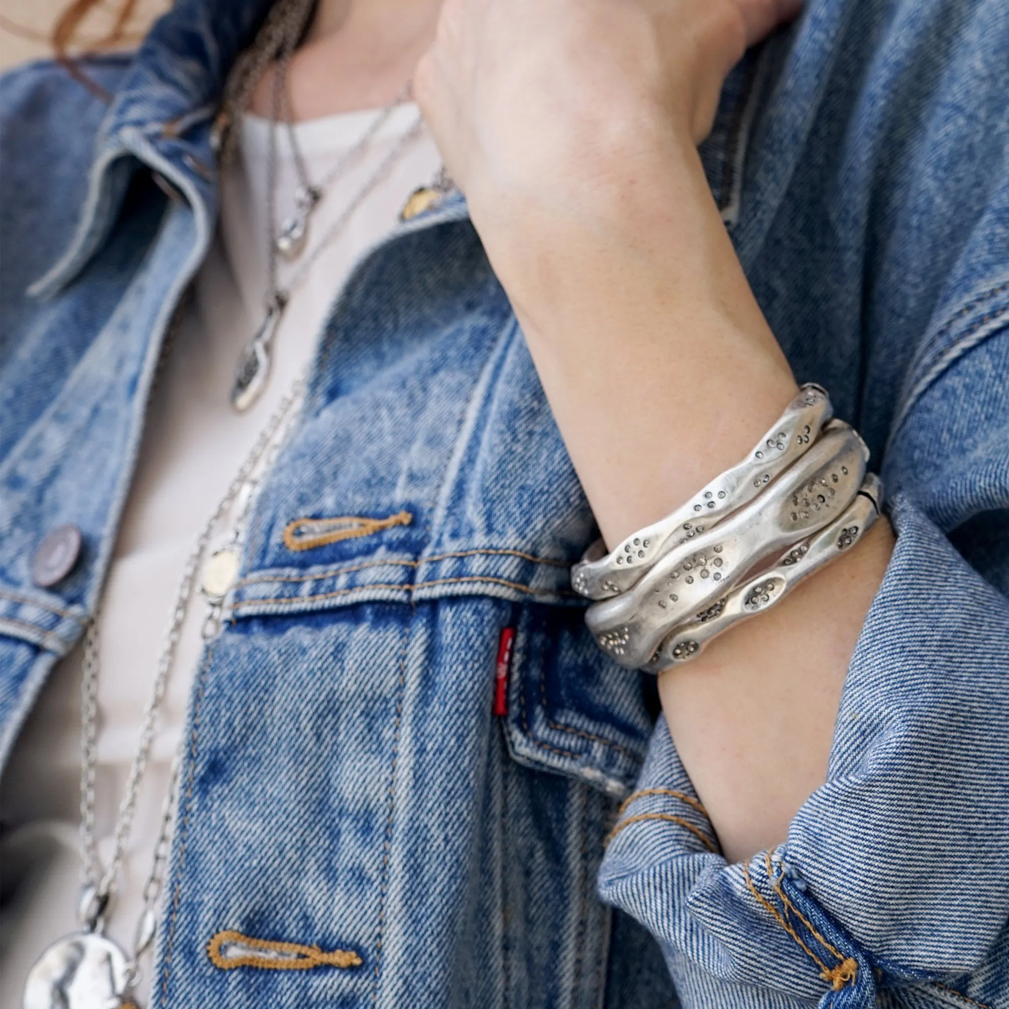 Vintage Silver Thin Wave Impression Bangle