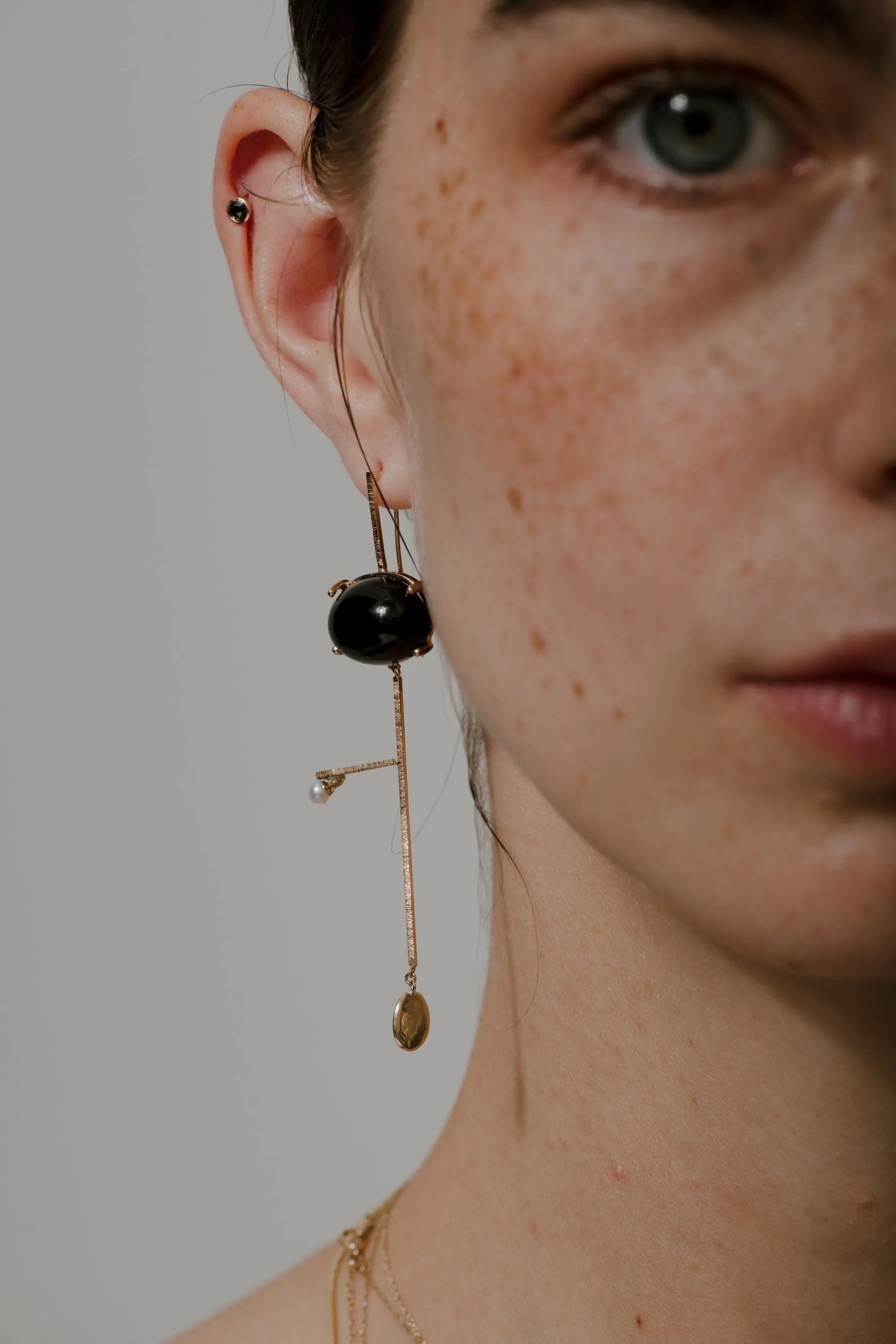 Vivian earrings- peach moonstone