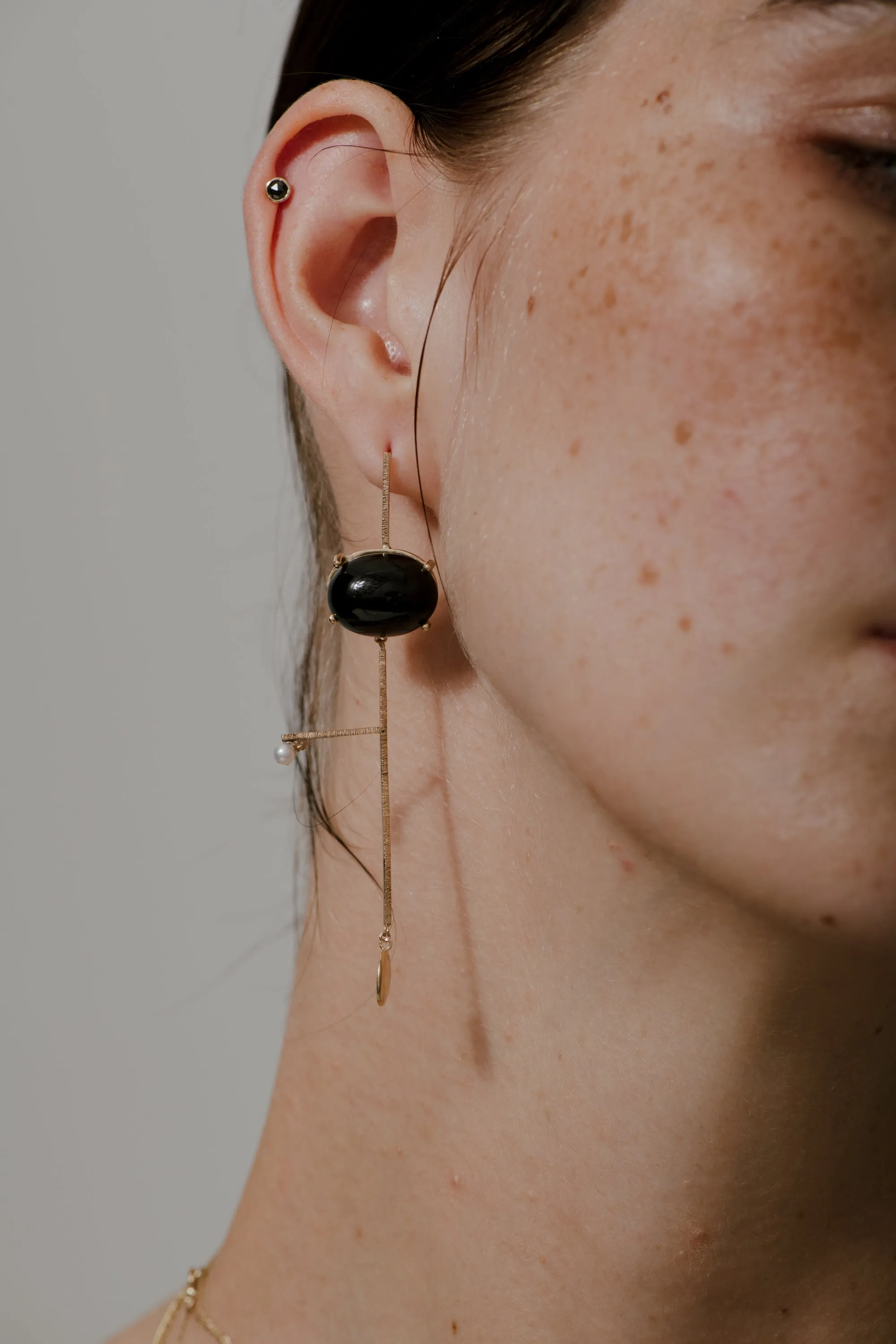 Vivian earrings- peach moonstone