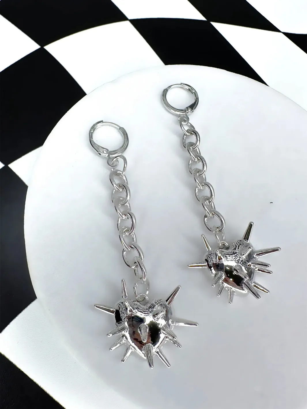 ZAP HEART EARRING