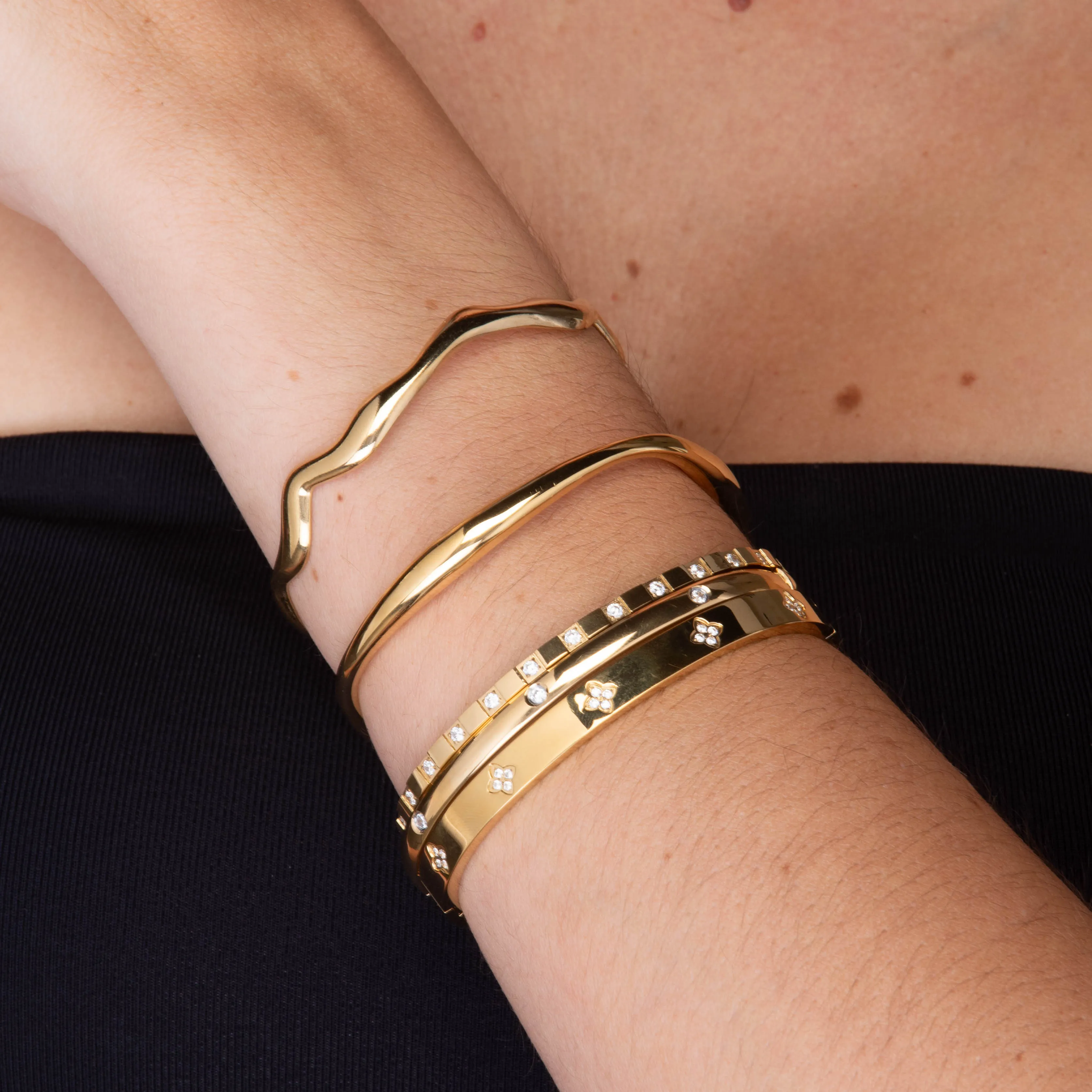Zirconia Hinged Thin Bangle Bracelet