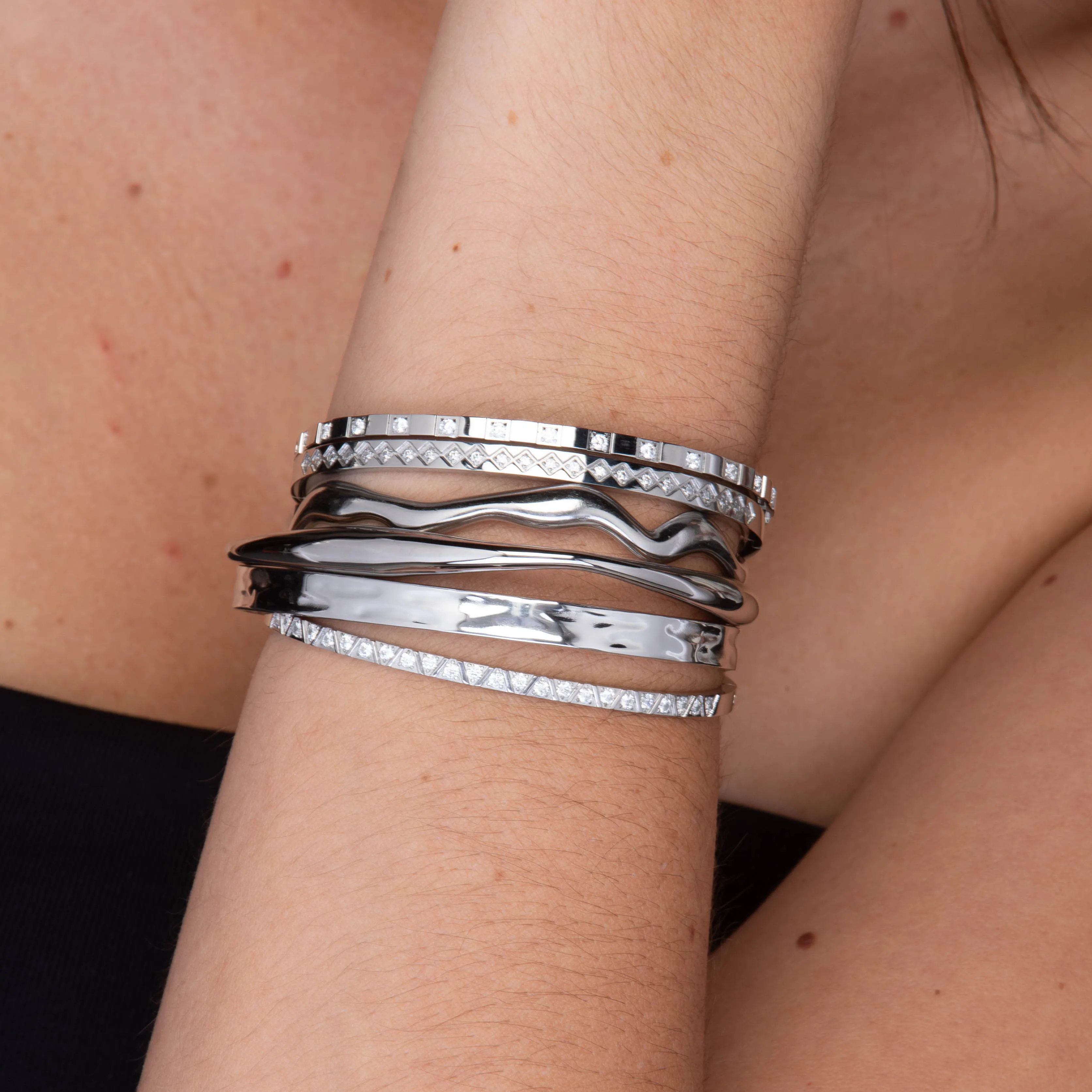Zirconia Hinged Thin Bangle Bracelet